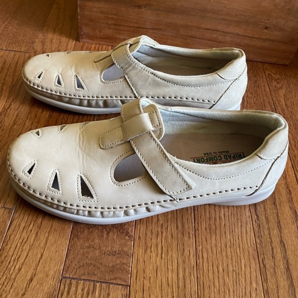 Women's SAS Roamer Casual Loafers Shoes Size 9 Beige Leather‎ Tripad Comfort